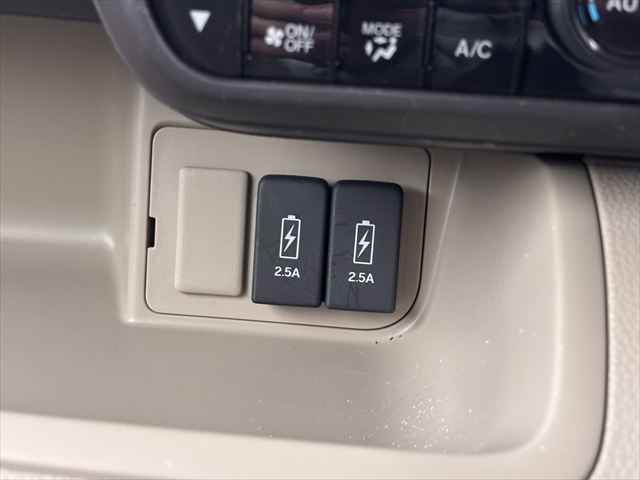 NBOX Gスロープ Lターボ 4WD