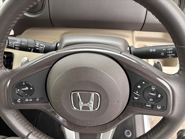 NBOX Gスロープ Lターボ 4WD