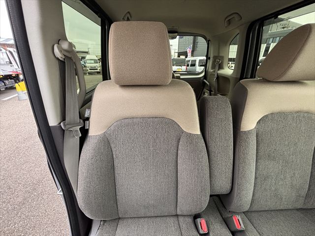 NBOX Gスロープ Lターボ 4WD