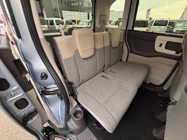 NBOX Gスロープ Lターボ 4WD