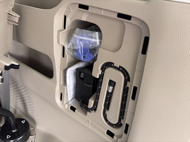 NBOX Gスロープ Lターボ 4WD