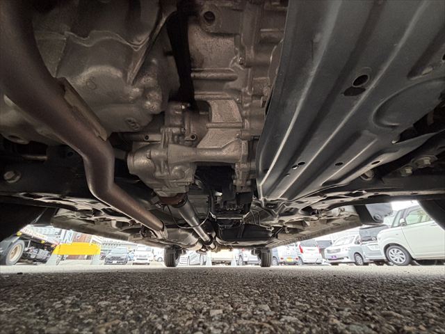 NBOX Gスロープ Lターボ 4WD