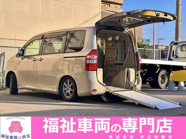 トヨタ ノア スロープ　タイプ１　４ＷＤ