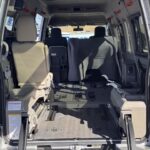 NV350キャラバン チェアキャブ リアリフト 4WD 車いす4人