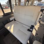 NV350キャラバン チェアキャブ リアリフト 4WD 車いす4人