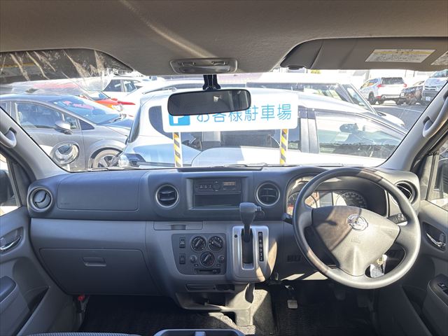 NV350キャラバン チェアキャブ リアリフト 4WD 車いす4人