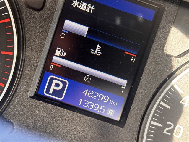 NV350キャラバン チェアキャブ リアリフト 4WD 車いす4人