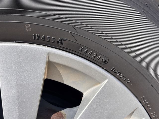 NV350キャラバン チェアキャブ リアリフト 4WD 車いす4人