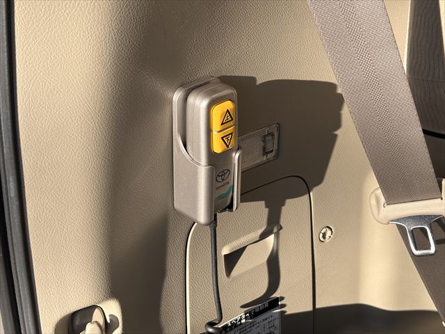 トヨタ ノア スロープ　タイプ１　４ＷＤ