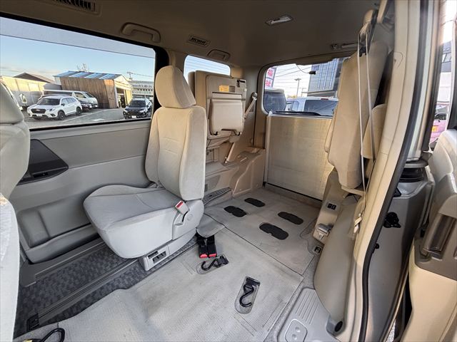 トヨタ ノア スロープ　タイプ１　４ＷＤ