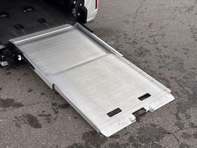 ヴォクシー スロープ タイプ1 4WD