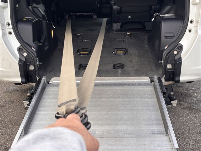 ヴォクシー スロープ タイプ1 4WD