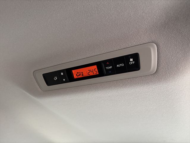 ヴォクシー スロープ タイプ1 4WD