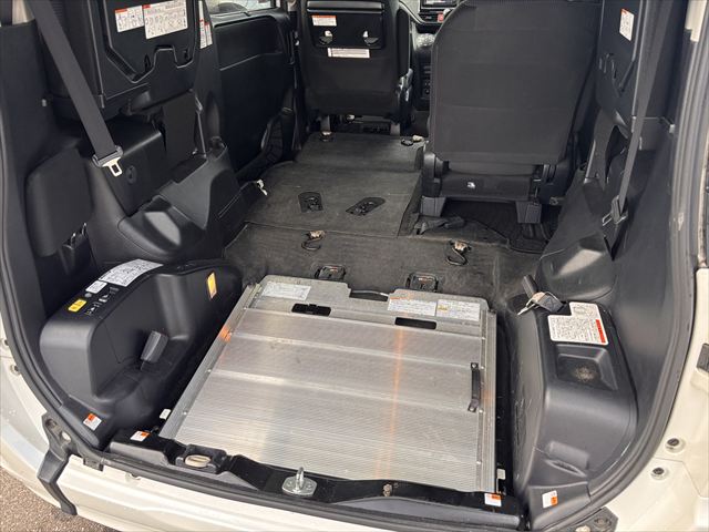 ヴォクシー スロープ タイプ1 4WD