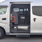 NV350キャラバン チェアキャブ リアリフト 4WD 車いす4人