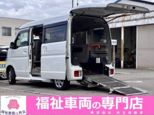 エブリイワゴン スロープ リアシート付 電動オートステップ ４ＷＤ