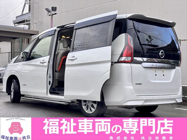 セレナ 送迎車 X 4WD