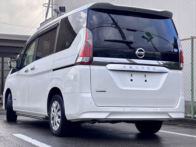 セレナ 送迎車 X 4WD