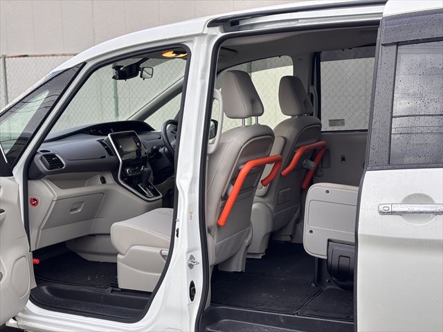 セレナ 送迎車 X 4WD