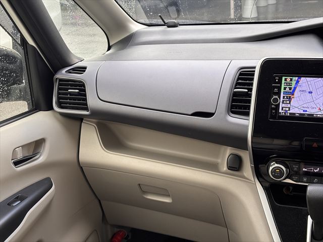 セレナ 送迎車 X 4WD