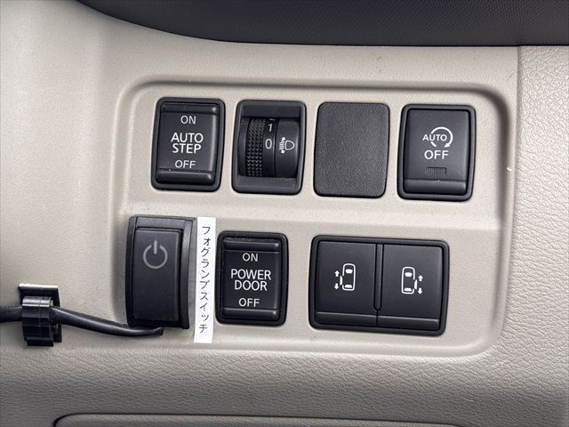 セレナ 送迎車 X 4WD