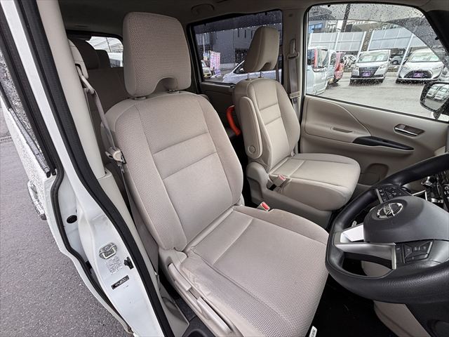 セレナ 送迎車 X 4WD