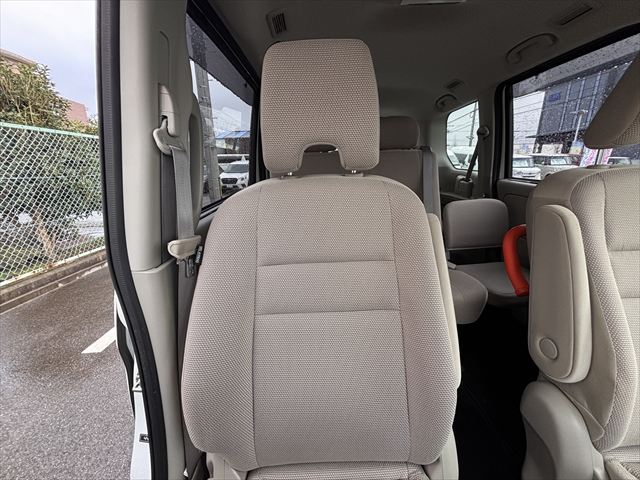 セレナ 送迎車 X 4WD