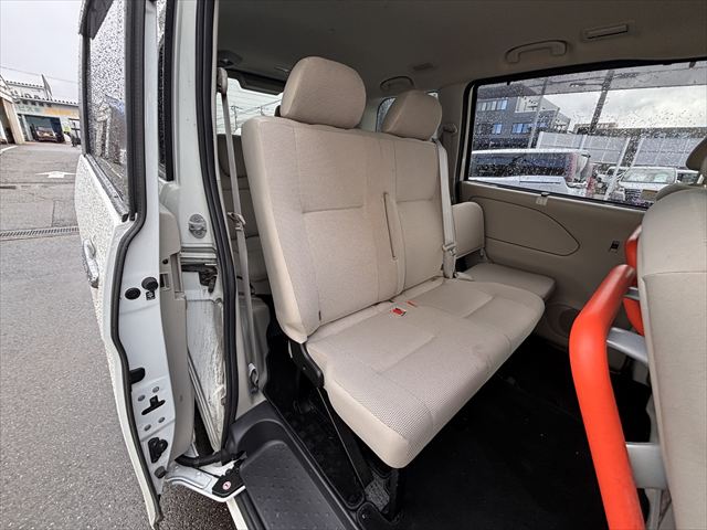 セレナ 送迎車 X 4WD