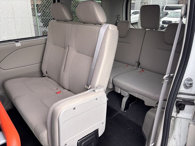 セレナ 送迎車 X 4WD