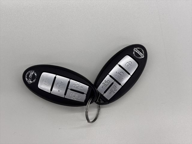 セレナ 送迎車 X 4WD