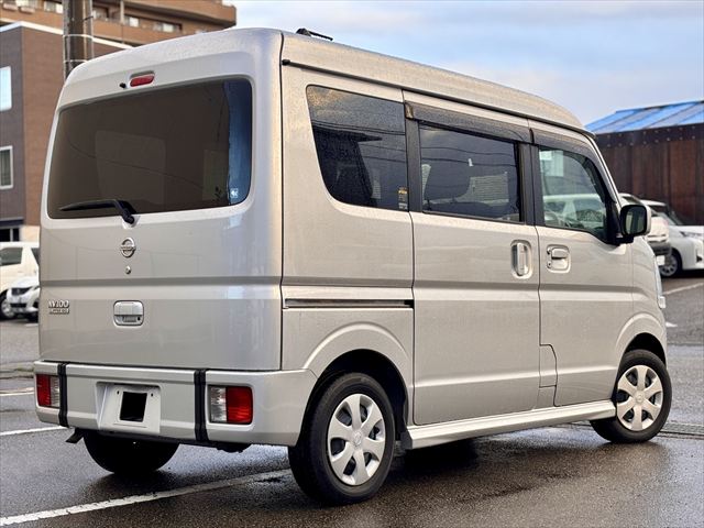 NV100 クリッパーリオチェアキャブ スロープ 4WD