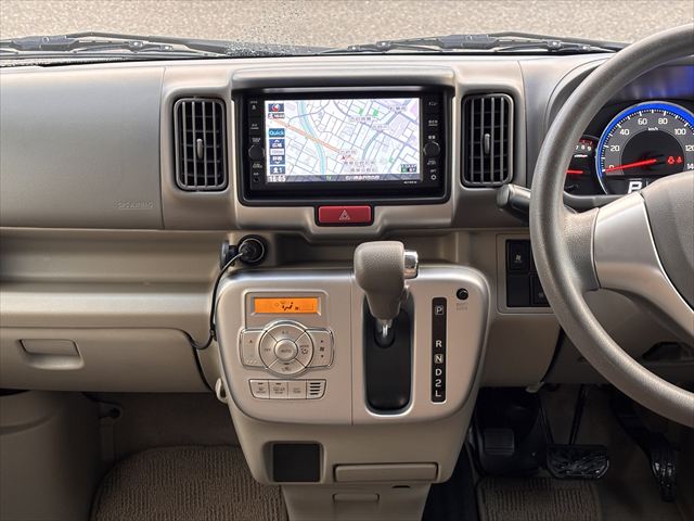 NV100 クリッパーリオチェアキャブ スロープ 4WD