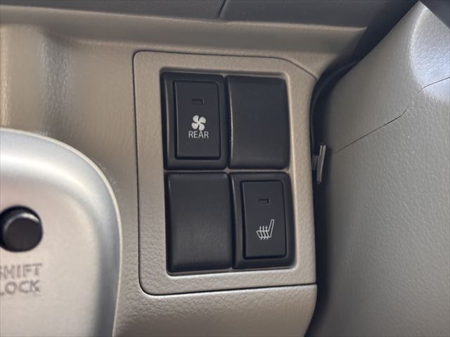 NV100 クリッパーリオチェアキャブ スロープ 4WD