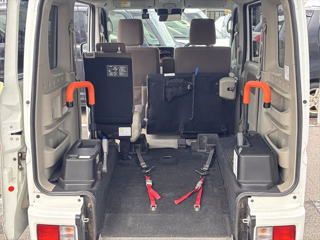 エブリイワゴン スロープ リアシート付 電動オートステップ ４ＷＤ