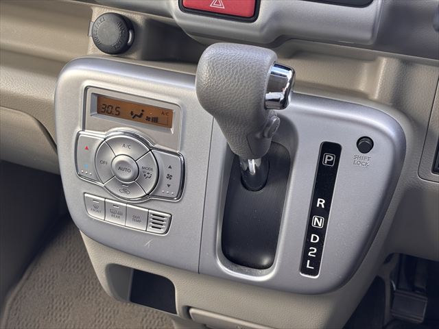 エブリイワゴン スロープ リアシート付 電動オートステップ ４ＷＤ