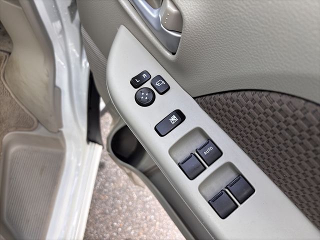 エブリイワゴン スロープ リアシート付 電動オートステップ ４ＷＤ