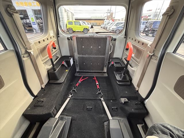 エブリイワゴン スロープ リアシート付 電動オートステップ ４ＷＤ
