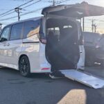 ヴォクシー S-G タイプ1 スロープ 車いす2名