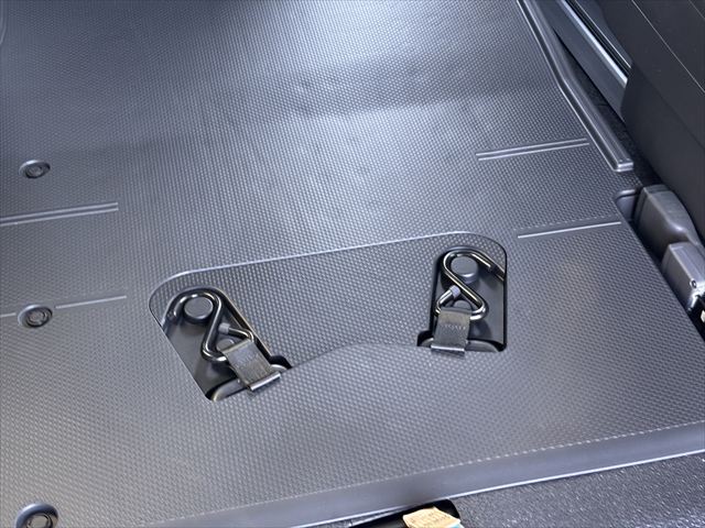 ヴォクシー S-G タイプ1 スロープ 車いす2名