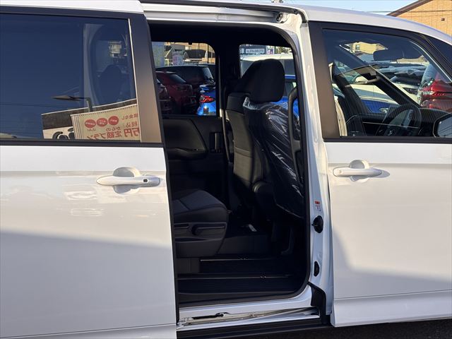 ヴォクシー S-G タイプ1 スロープ 車いす2名