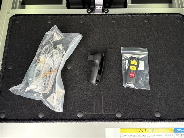 N-BOX スロープ 4WD