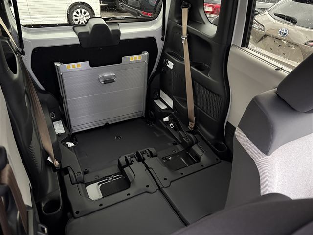 N-BOX スロープ 4WD