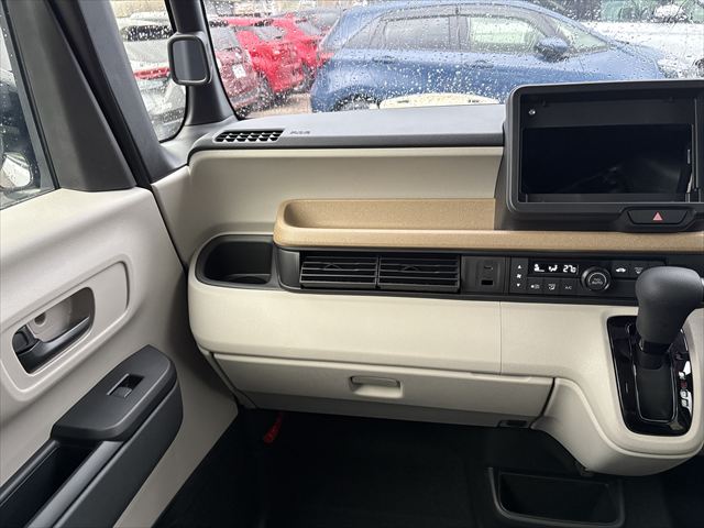 N-BOX スロープ 4WD