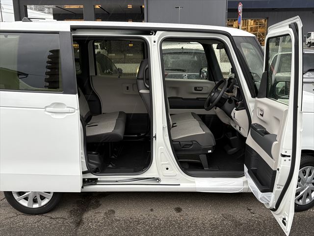 N-BOX スロープ 4WD