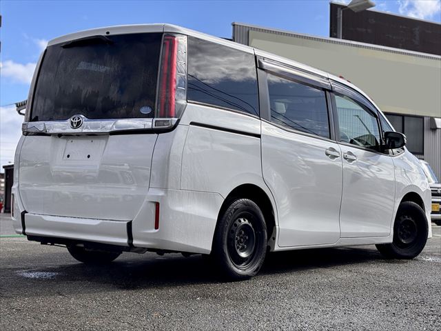 ノア Ｘ スロープ タイプ1 車いす2名 4WD