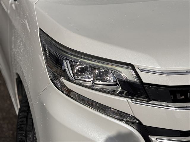 ノア Ｘ スロープ タイプ1 車いす2名 4WD