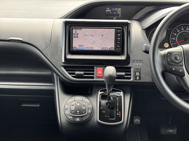 ノア Ｘ スロープ タイプ1 車いす2名 4WD