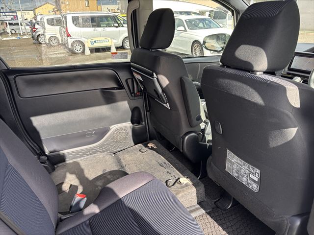 ノア Ｘ スロープ タイプ1 車いす2名 4WD