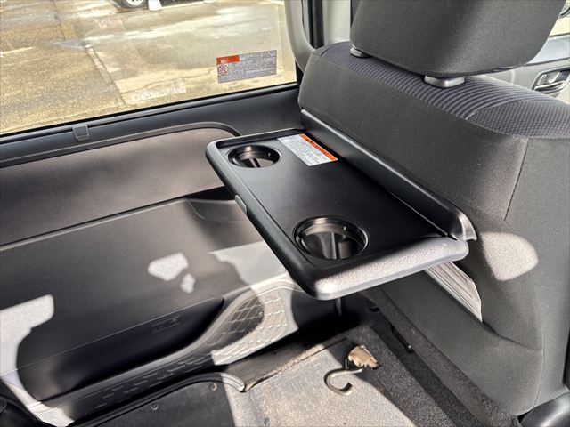 ノア Ｘ スロープ タイプ1 車いす2名 4WD