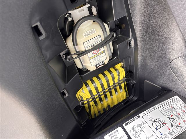 ノア Ｘ スロープ タイプ1 車いす2名 4WD